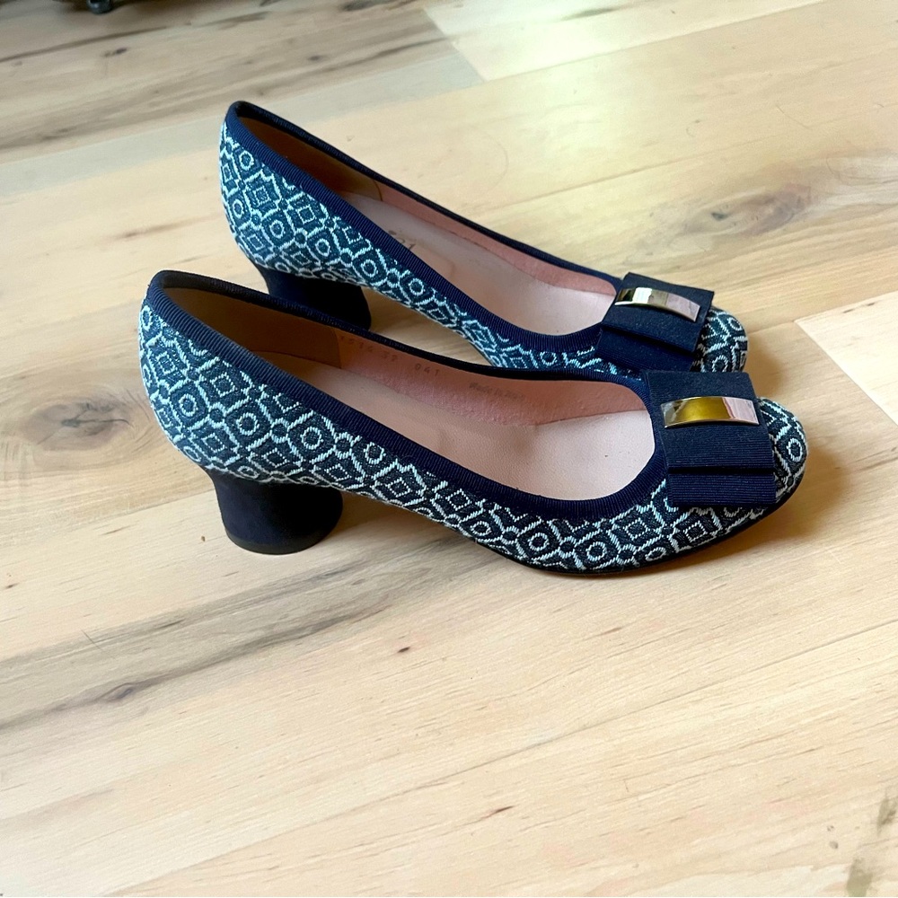 FERCA 81 Italian RARE Round Block Heel Pumps